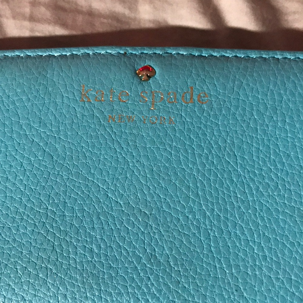 KATE SPADE ♠️ wallet - Picture 2 of 8